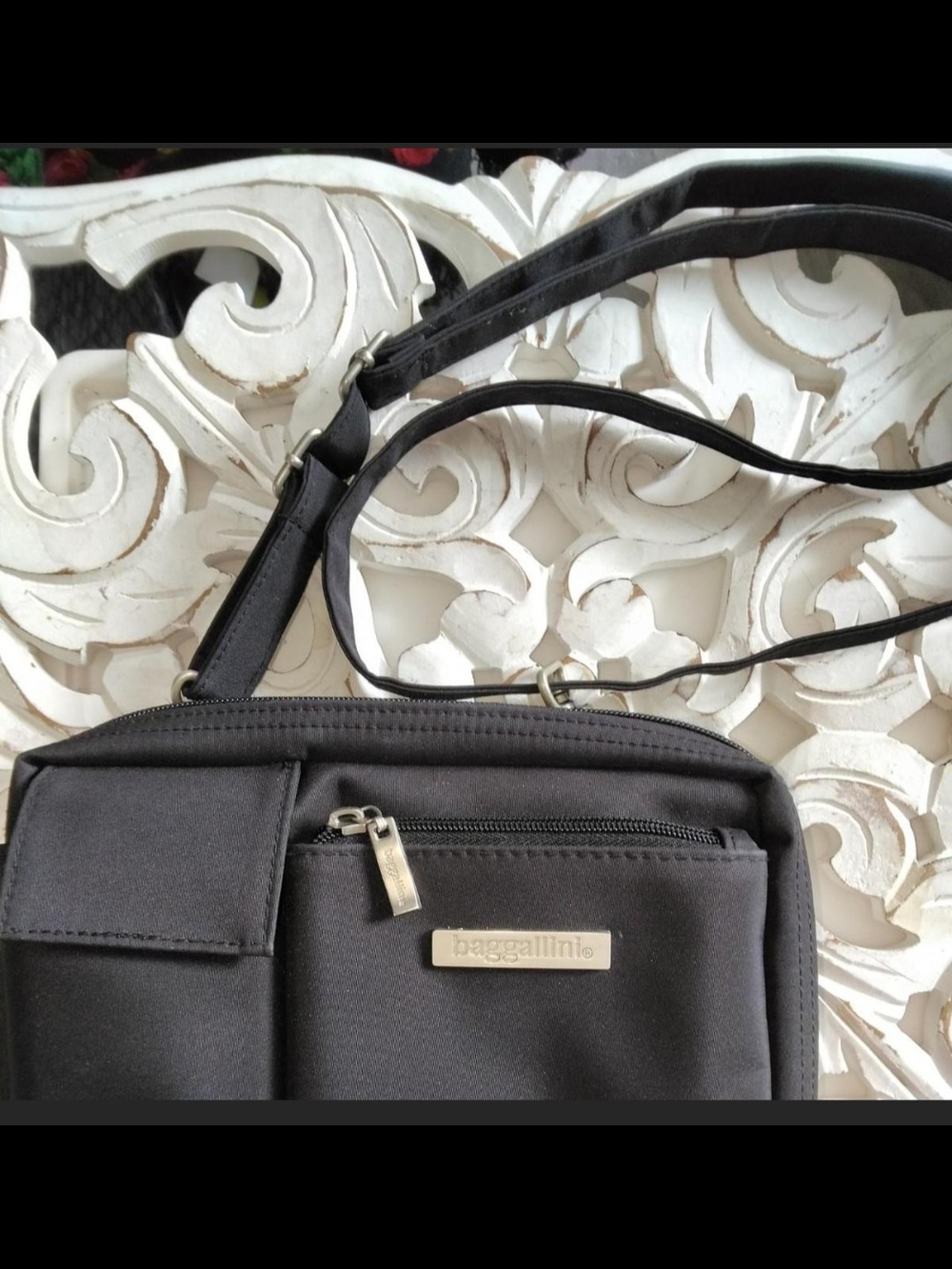 Baggallini Black Crossbody Organizer with Front Pocket